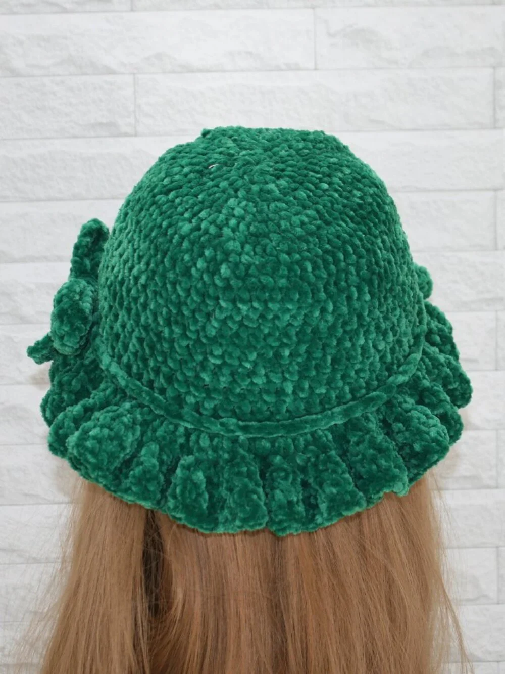 HAND CRAFTED Hat Crochet Bucket Chenille Winter Full Ruffle Green Wide Brim